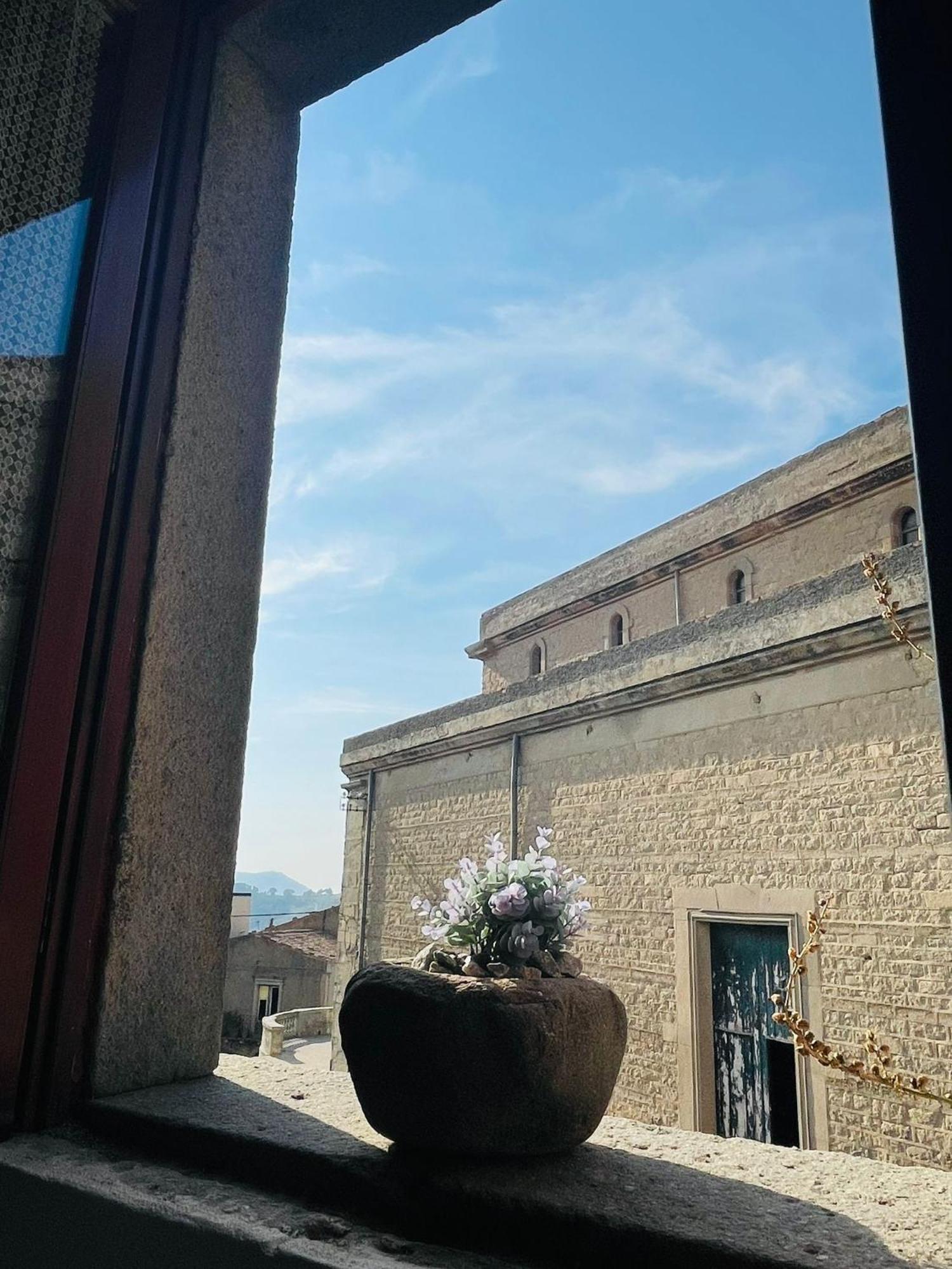 San Nicolo Holiday Home มอนตาลบาโน เอลิโคนา ภายนอก รูปภาพ