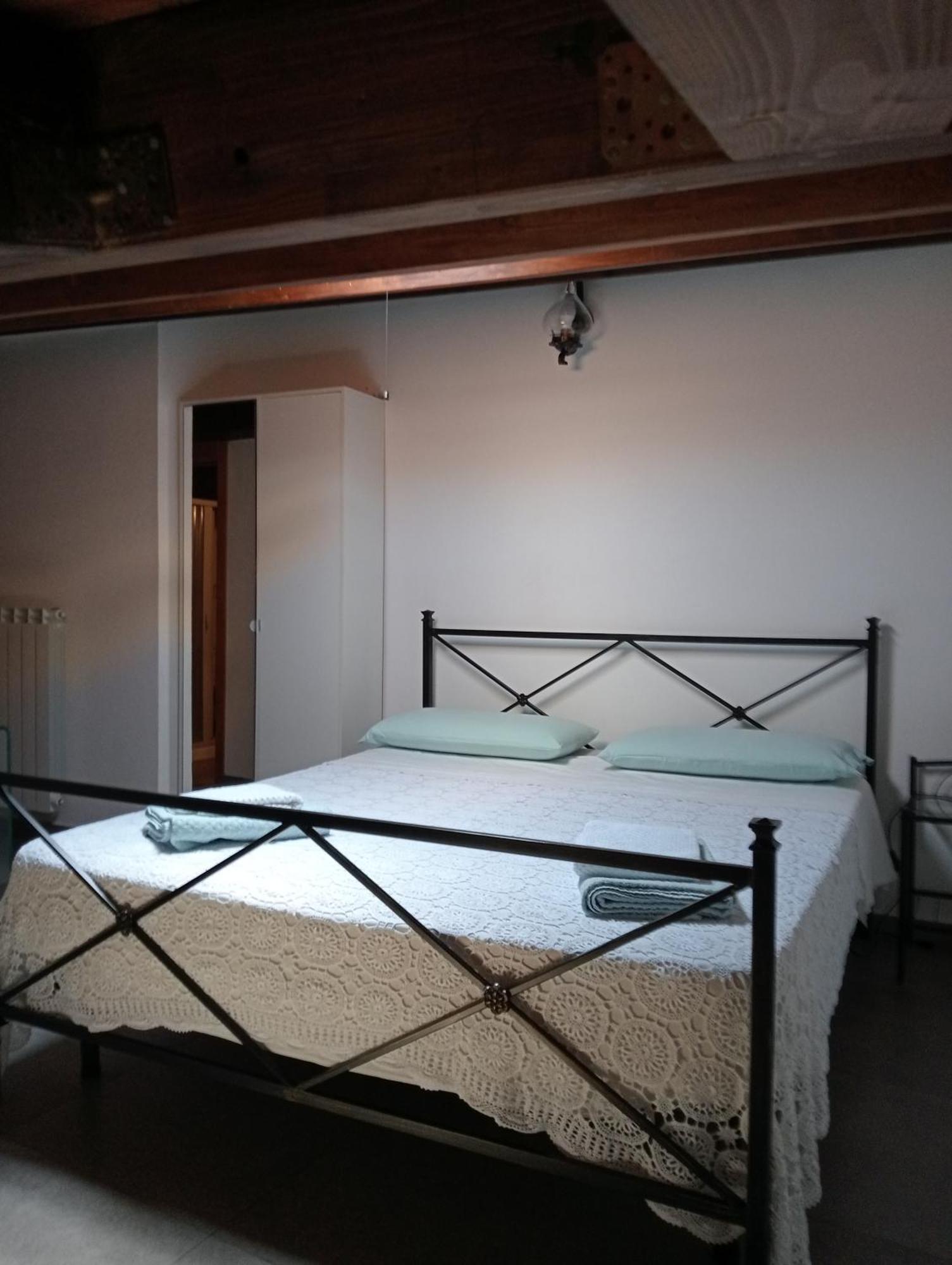 San Nicolo Holiday Home มอนตาลบาโน เอลิโคนา ภายนอก รูปภาพ